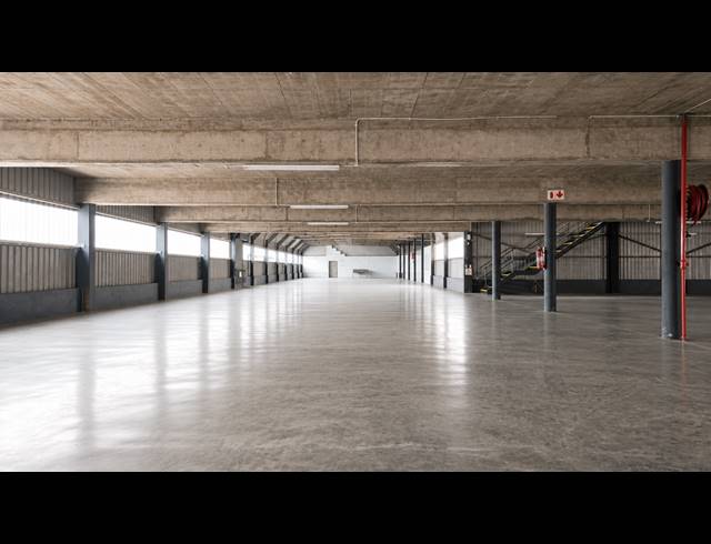 6,650M² WAREHOUSE FOR SALE IN MEADOWDALE